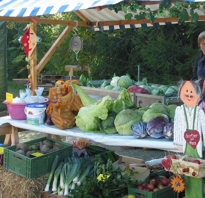 Gemüse beim Kraut- und  
Rübenmarkt Buchbach, © GBV Buchbach