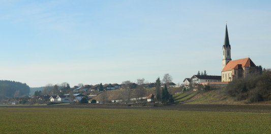 Kirche in Taufkirchen Landkreis Mühldorf a. Inn, © VG Kraiburg a. Inn