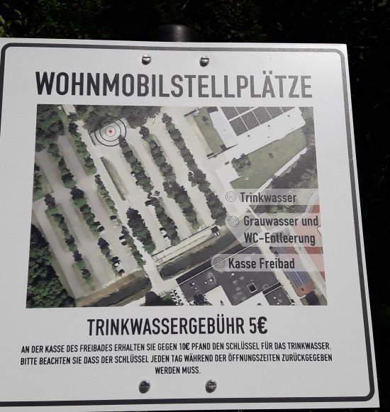 Wohnmobil-Stellplatz Garching_Tafel