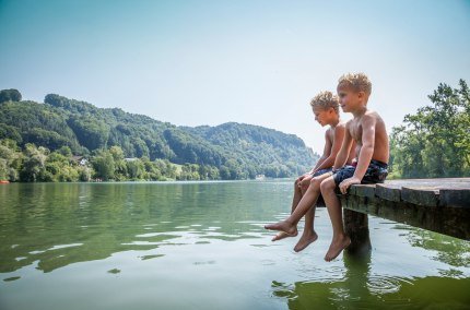 Baden im Marktler Badesee, &copy; Inn-Salzach Tourismus