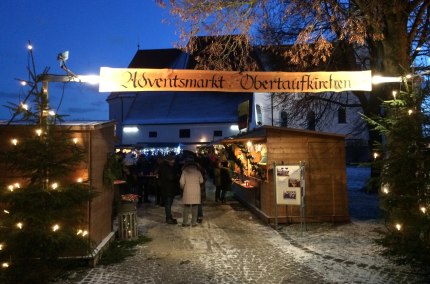 Eingang Obertaufkirchen Adventsmarkt, &copy; Gemeinde Obertaufkirchen