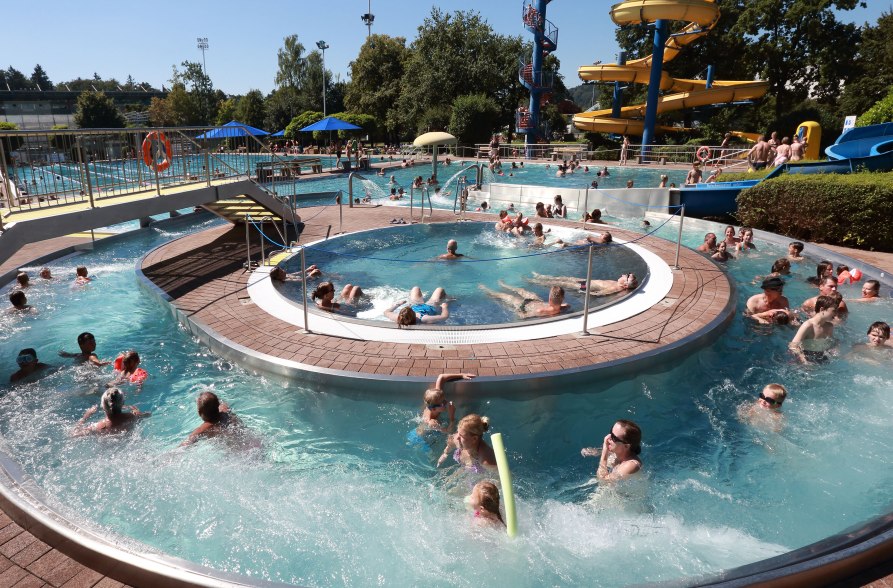 Freibad Burghausen, &copy; Burghauser Touristik