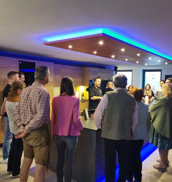 Teilnehmer am Kochkurs im Brandhof Neu&ouml;tting, &copy; Brandhof