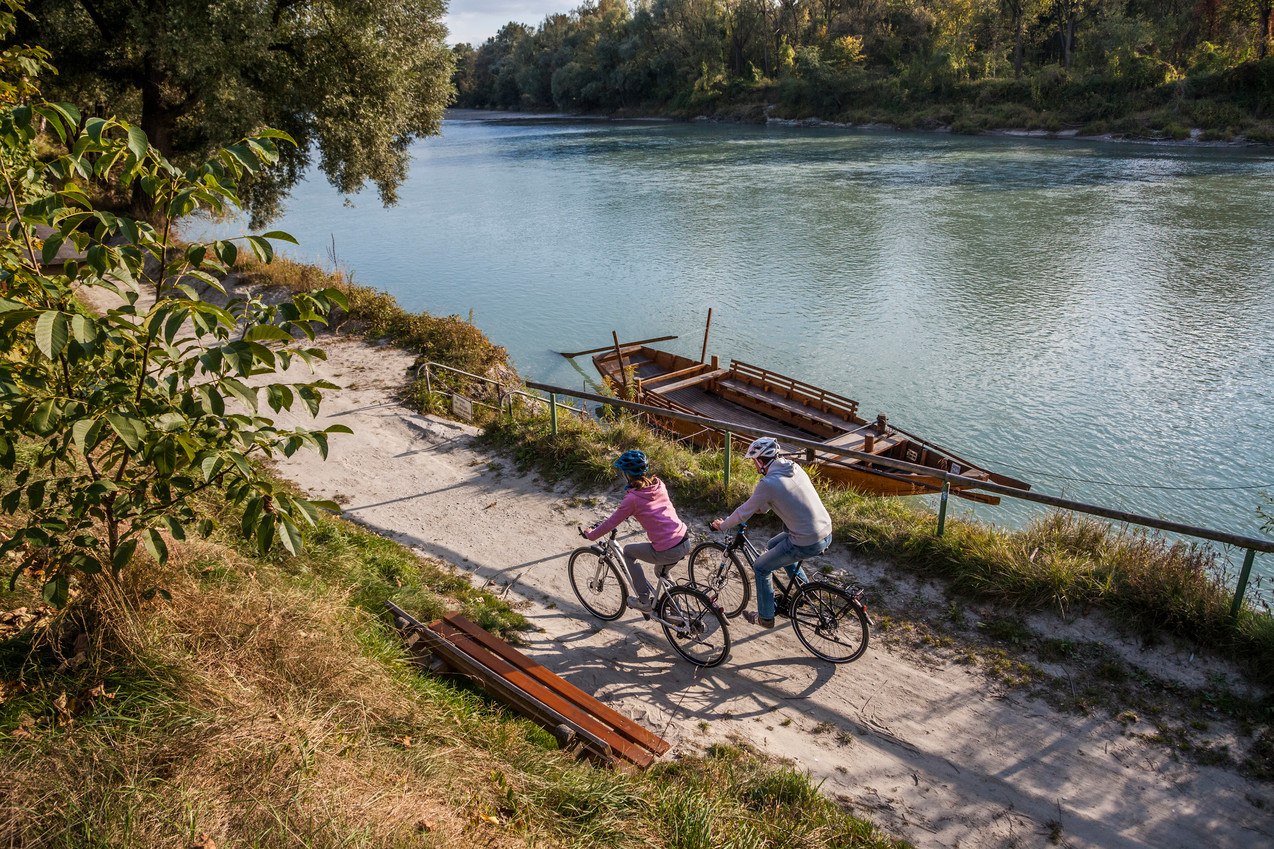 Innradweg bei Innfähre Mühldorf