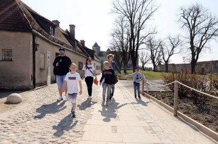 Schnitzeljagd auf der Burghauser Burg, &copy; Burghauser Touristik GmbH
