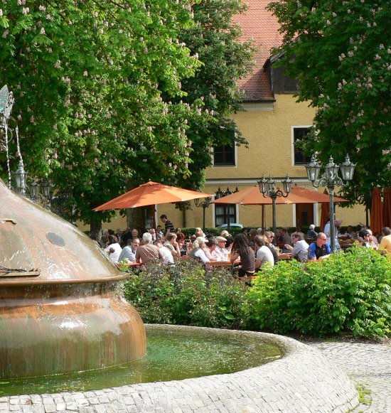 Klostergasthof Raitenhaslach Biergarten