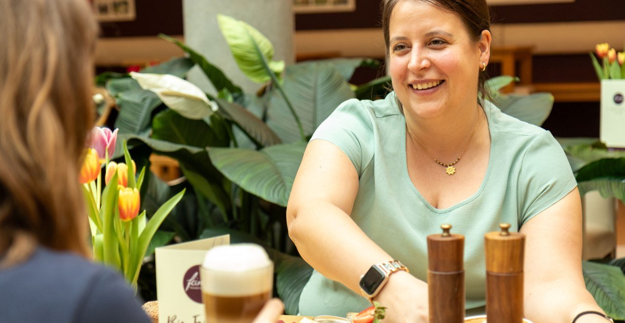 Frauen beim Frühstücken, © Feinsinn