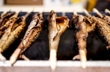 Steckerlfisch vom Grill, © Inn-Salzach Tourismus