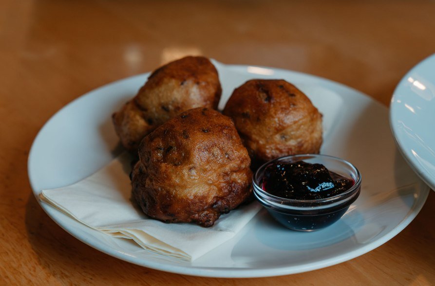 Hauberlinge mit Preiselbeeren vom Br&auml;ust&uuml;berl Unertl Haag, &copy; Inn-Salzach Tourismus