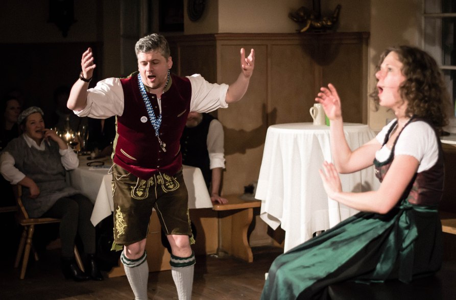 Comedy Dinner, &copy; Wolfgang B&auml;umler