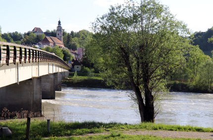 Tittmoning Salzach Br&uuml;cke Kirche Burg