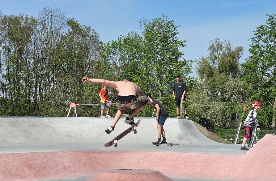 Moves mit dem Skateboard, © Stadt Burghausen