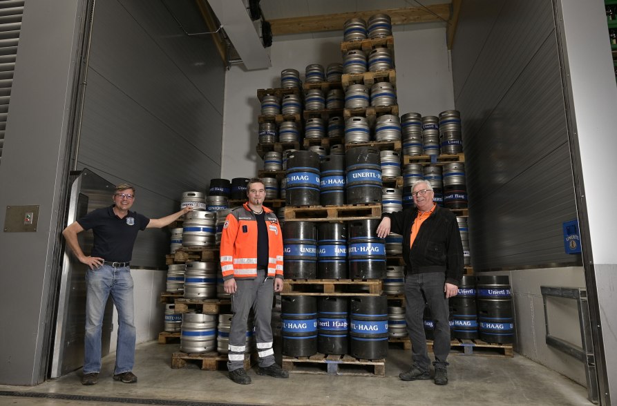 Unertl Weissbier in F&auml;&szlig;ern, &copy; Brauerei Unertl