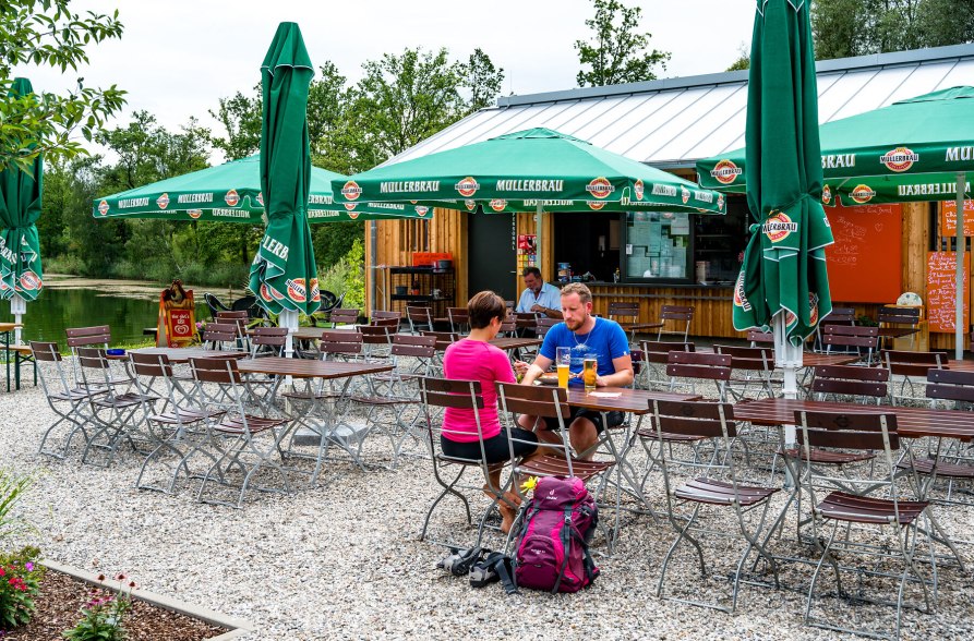 Biergarten am Marklter Badesee, &copy; Inn-Salzach Tourismus
