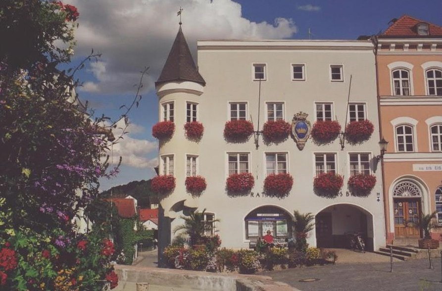 Rathaus Kraiburg a. Inn, Landkreis M&uuml;hldorf a. Inn, &copy; Gemeinde Kraiburg a. Inn