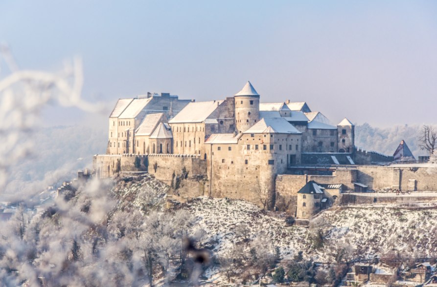 Die weltlängste Burg in Burghausen im Winter. 