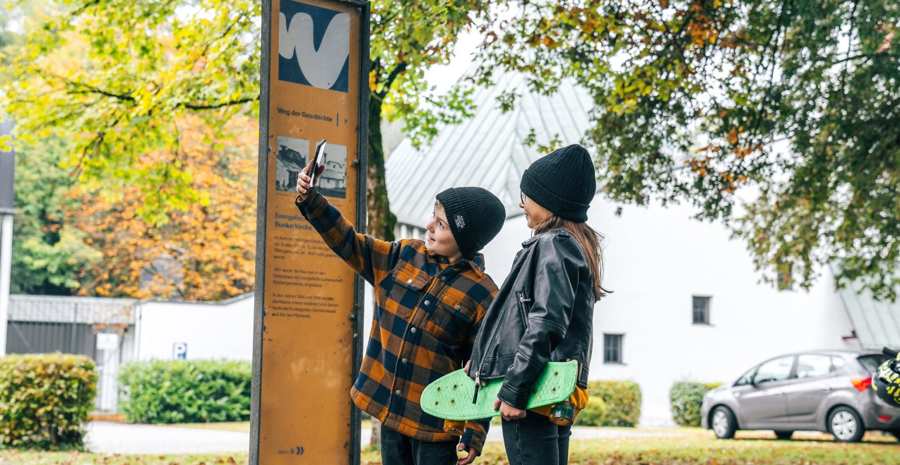 Kinder beim Selfie machen, © Inn-Salzach Tourismus