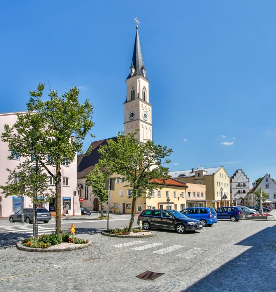 Stadtplatz Neumarkt-Sankt Veit, Landkreis Mühldorf a. Inn, © Inn-Salzach Tourismus