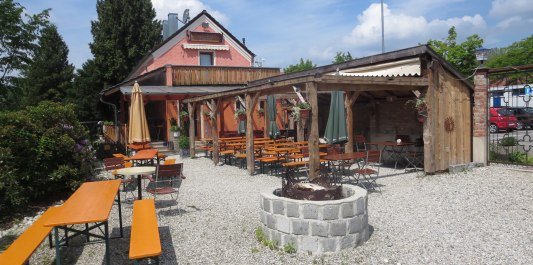 Biergarten_Terrassencafe- M&uuml;hldorf