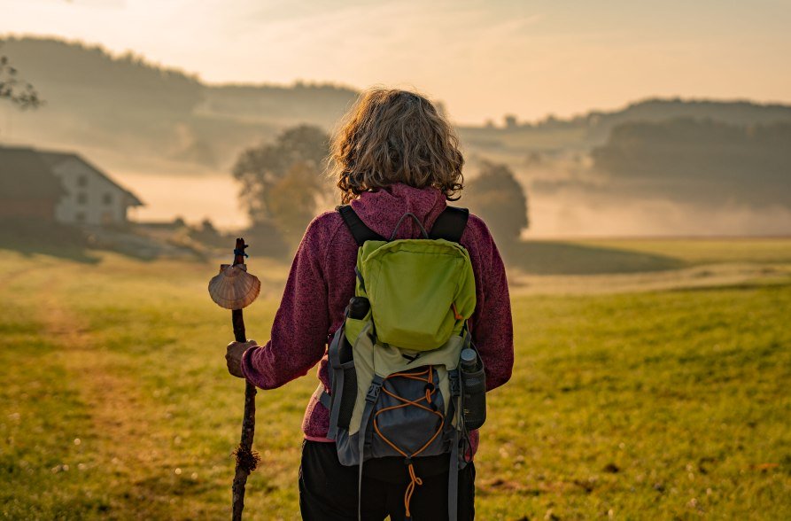 Frau auf dem Jakobsweg, &copy; Inn-Salzach Tourismus