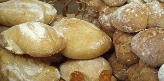 Brotsortiment, © Hofbäckerei Breiteneicher