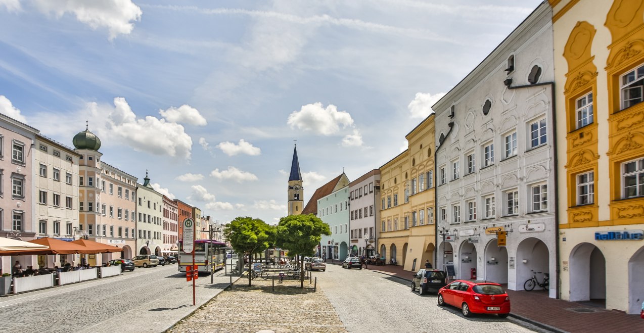 Stadtplatz M&uuml;hldorf a. Inn, &copy; Tourismusverband Inn-Salzach