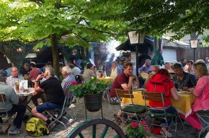 Biergarten Gasthaus Mayrhofer, &copy; Gasthaus Mayerhofer