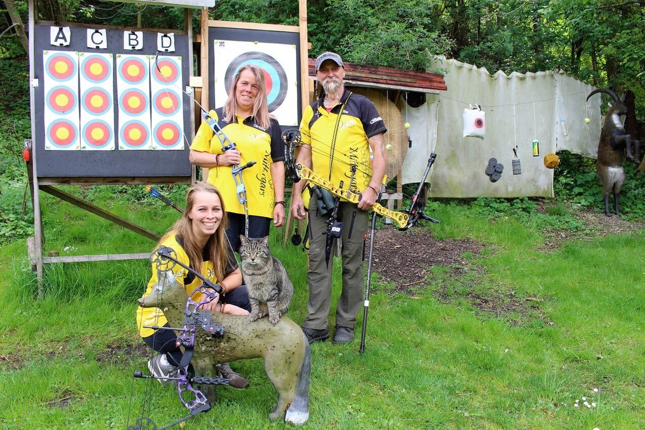 Team des kleinen Bogenladens, © Kleiner Bogenladen