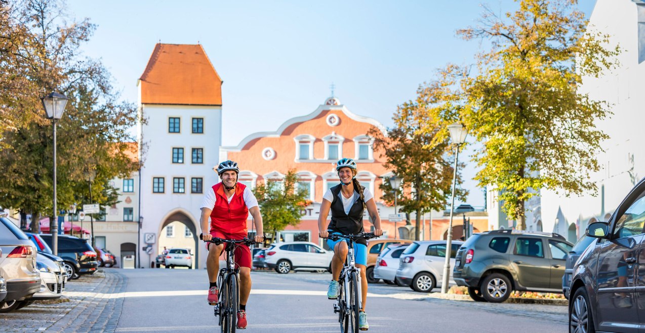 Radfahrer Neumarkt St. Veit (C) Inn-Salzach Tourismus