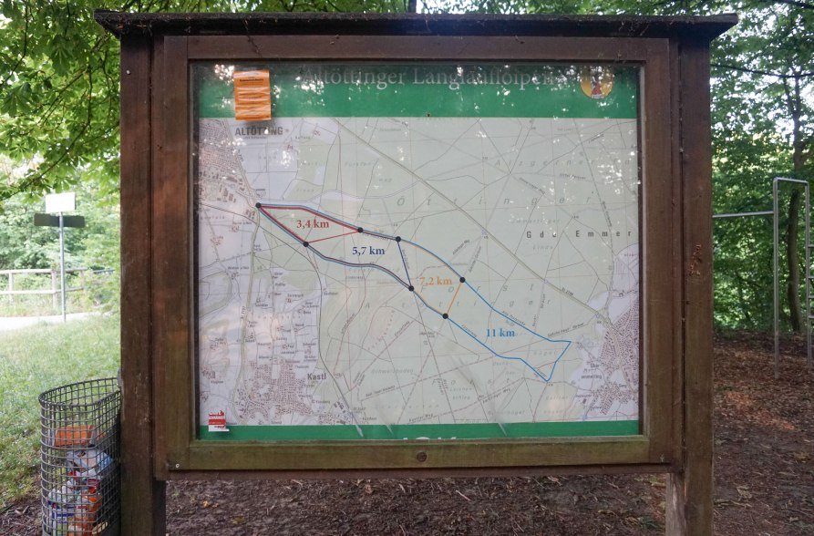Strecken-Schild am Trimm-dich-Pfad Alt&ouml;tting, &copy; Inn-Salzach Tourismus