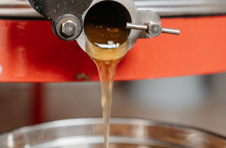 Flüssiger Honig Imkerlehrpfad Marktl, © Inn-Salzach Tourismus