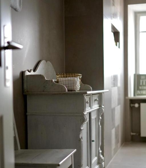 Badezimmer in der Turmsuite im Hotel M&uuml;hldorf, &copy; Hotel M&uuml;hldorf