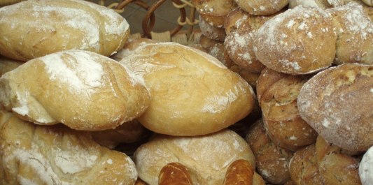 Brot der Hofbäckerei Breiteneicher aus Oberbergkirchen, © Bäckerei Breiteneicher