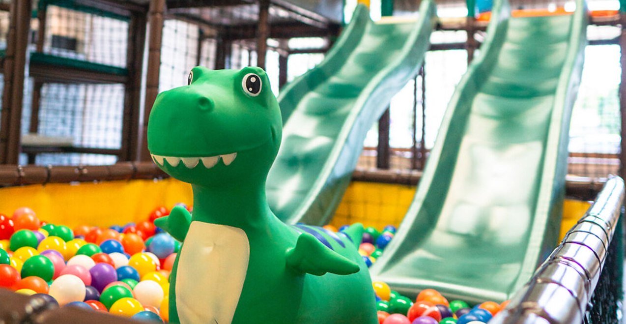 B&auml;llebad im Magic Kids MIALAND Waldkraiburg, &copy; Magic Kids MIALAND