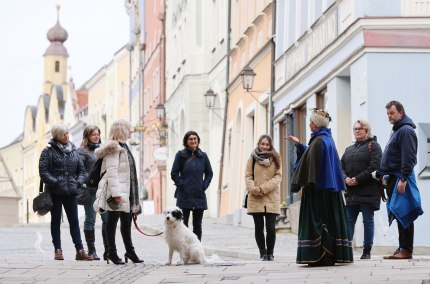 Führung in Burghausen, © Burghauser Touristik GmbH