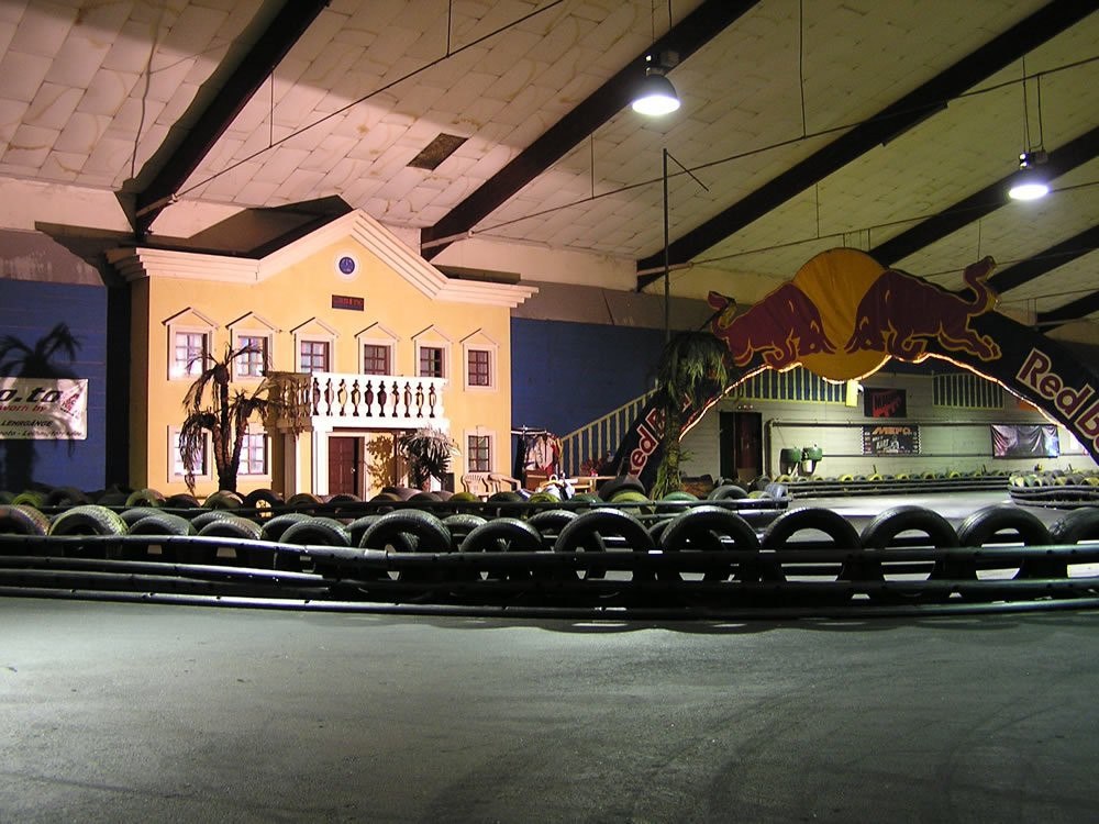 Die Indoor-Rennstrecke in der Karthalle Marktl, &copy; Karthalle Marktl