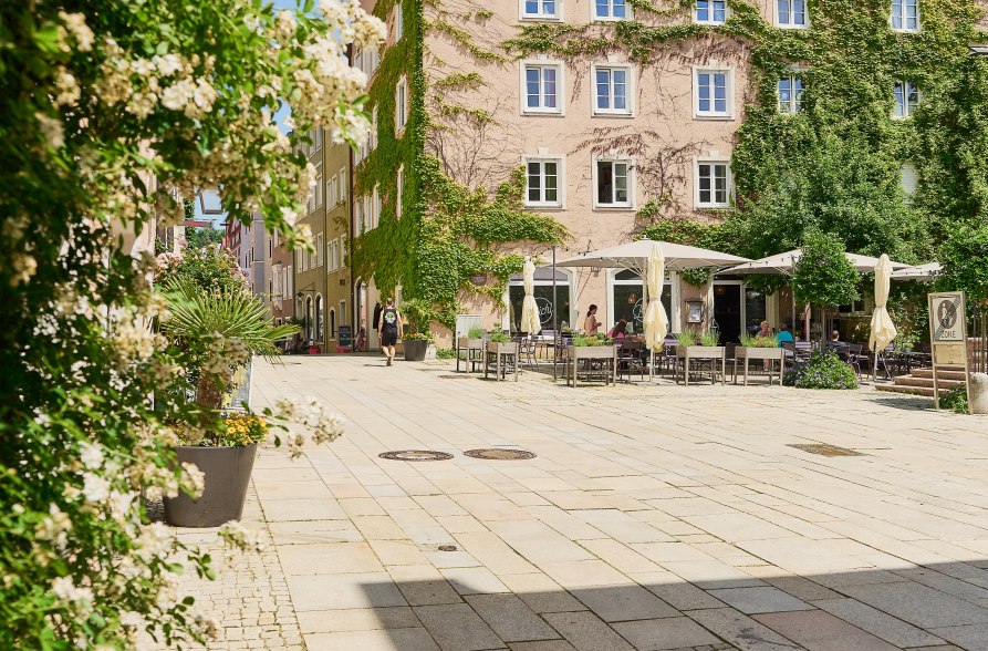 Am Bichl in den Burghauser Gr&uuml;ben in der Altstadt., &copy; Burghauser Touristik