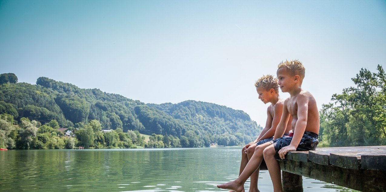 Baden im Marktler Badesee, © Inn-Salzach Tourismus