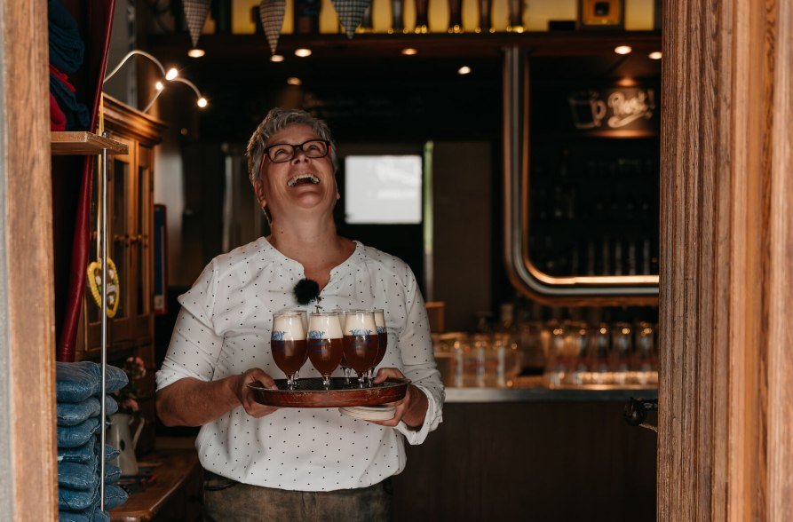 Biernachschub bei Graminger Wei&szlig;br&auml;u, &copy; Inn-Salzach Tourismus